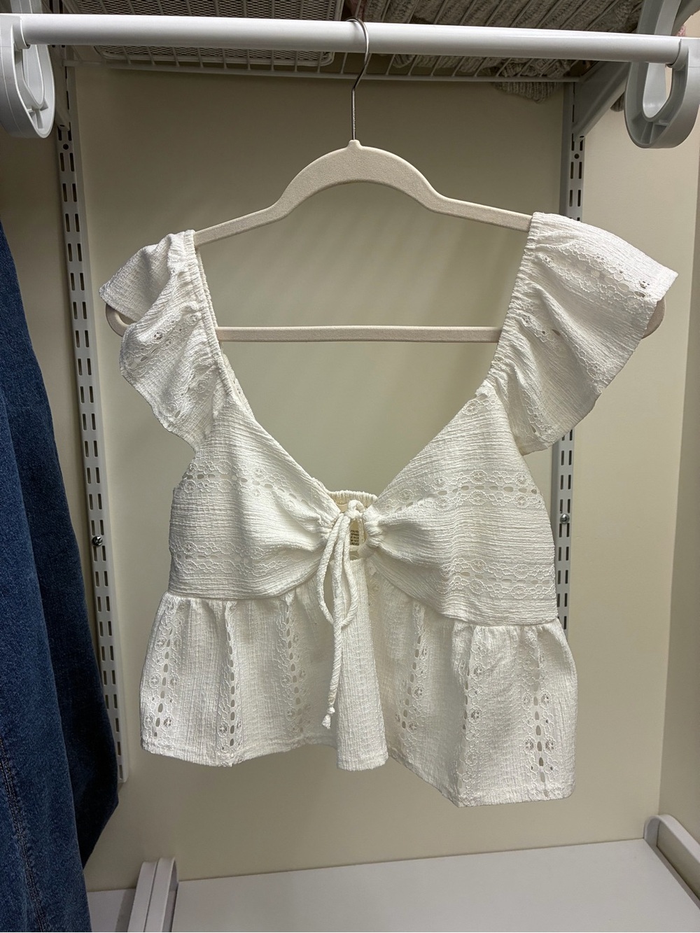URBAN Romantics White Eyelet Tie-Front Peplum Crop Top